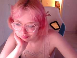 KatieMelone live webcam show