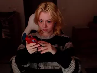 KatieMelone's Live Sex Cam Show