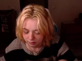 KatieMelone's Live Sex Cam Show