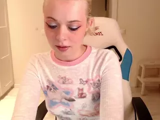 KatieMelone's Live Sex Cam Show