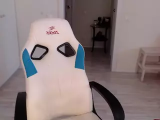 KatieMelone's Live Sex Cam Show