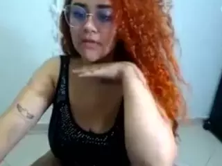 leidy-bigboobs's Live Sex Cam Show