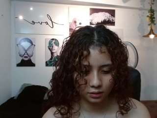 mayamoira Live Webcam on CamSoda