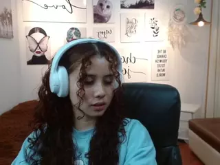 mayamoira's Live Sex Cam Show