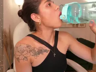 saraah-lopez's Live Sex Cam Show