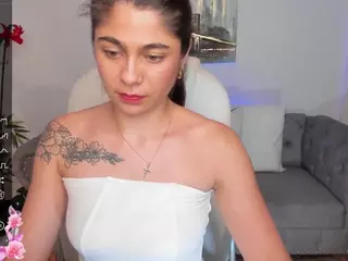 saraah-lopez's Live Sex Cam Show