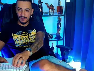 AndrewBanner's Live Sex Cam Show