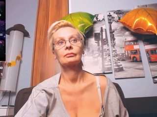 helgahimmele Live Webcam on CamSoda