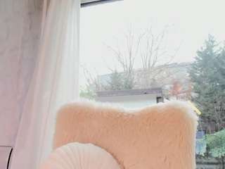 naila-777's CamSoda show and profile