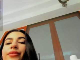 naila-777 webcam
