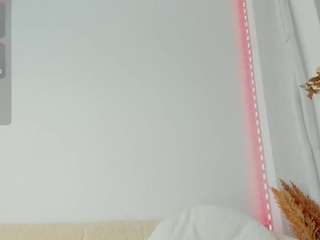 naila-777 webcam