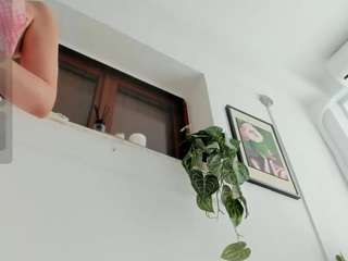 naila-777 live webcam show