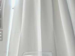 Naila live cam preview