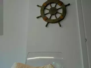 Naila's Live Sex Cam Show