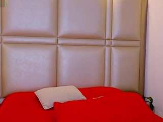 bella-jagger Live Webcam on CamSoda