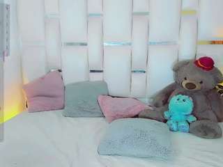 miley-777 Live Webcam on CamSoda