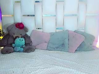 miley-777 live webcam show