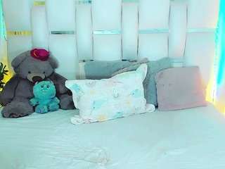 miley-777 live webcam show