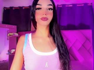 Miss Carolinne 666
