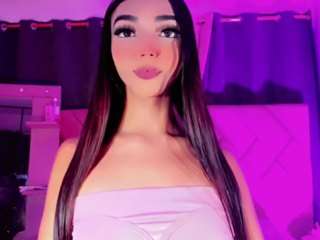 Miss Carolinne 666