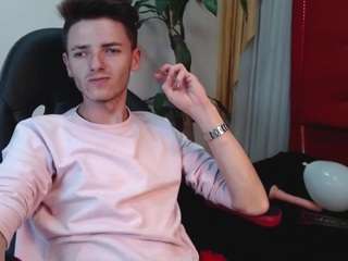 tossetrech from CamSoda is Freechat