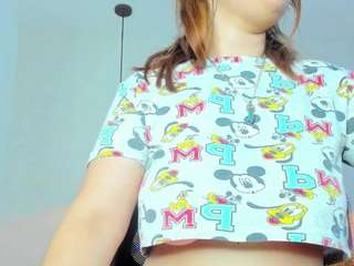 zoesmilee from CamSoda is Freechat