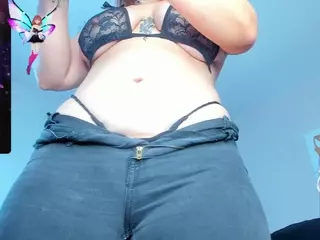 ZoeSmilee's Live Sex Cam Show