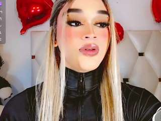 camilavasquezz's CamSoda show and profile