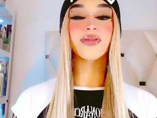 camilavasquezz's CamSoda show and profile