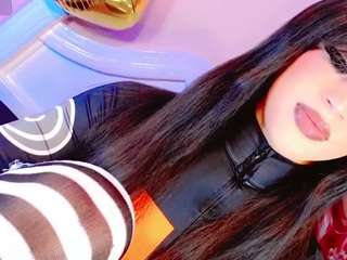 camilavasquezz live cam profile