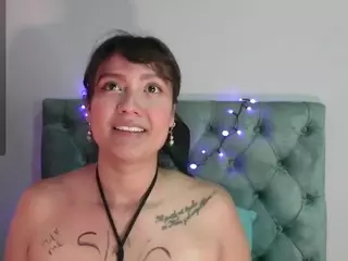 CharlotteSmithFrock's Live Sex Cam Show