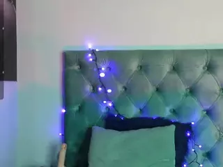 CharlotteSmithFrock's Live Sex Cam Show