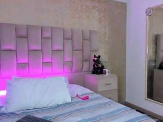 emmatorrees Live Webcam on CamSoda
