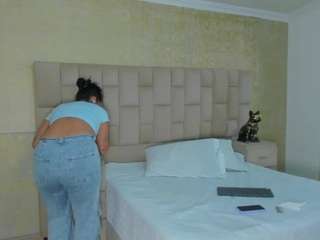 emmatorrees Webcam Model Profile