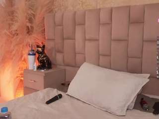 emmatorrees webcam model