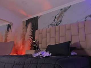 emmatorrees live cam profile