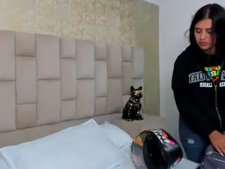 Emmatorrees's Live Sex Cam Show