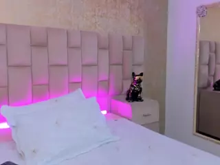 Emmatorrees's Live Sex Cam Show