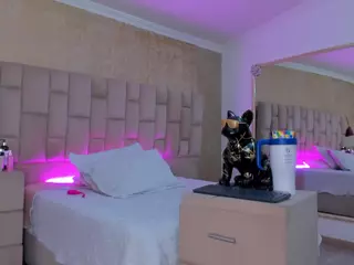 Emmatorrees's Live Sex Cam Show