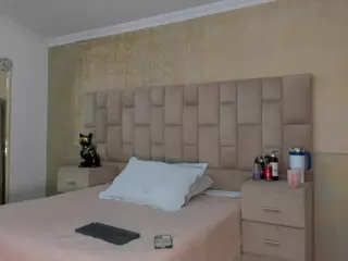 Emmatorrees's Live Sex Cam Show