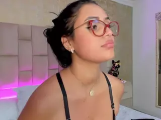 Emmatorrees's Live Sex Cam Show