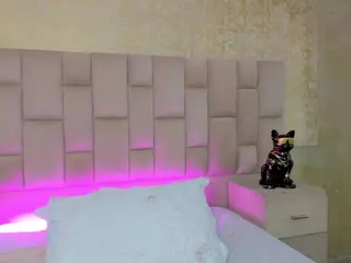 Emmatorrees's Live Sex Cam Show
