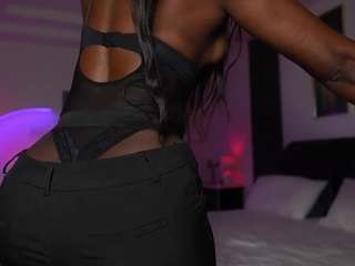 Live webcam model ms-k on Soda Cams