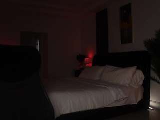 ms-k's CamSoda show and profile