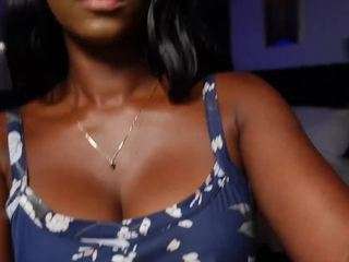 Ms-K live webcam show