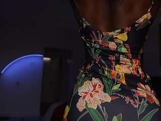 Ms-K live webcam show