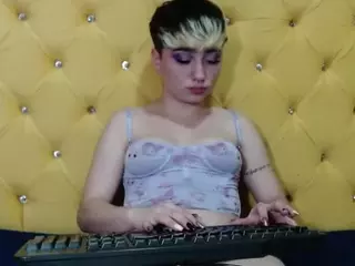 Luna's Live Sex Cam Show