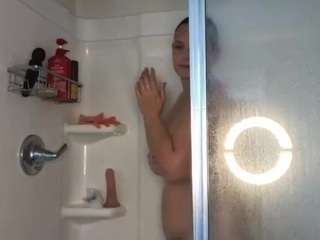BustyHousewife