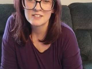 BustyHousewife