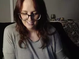 BustyHousewife's Live Sex Cam Show